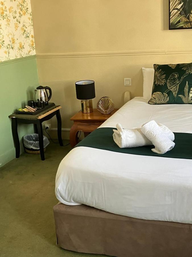 Hotel De La Cote Fleurie Deauville Bagian luar foto